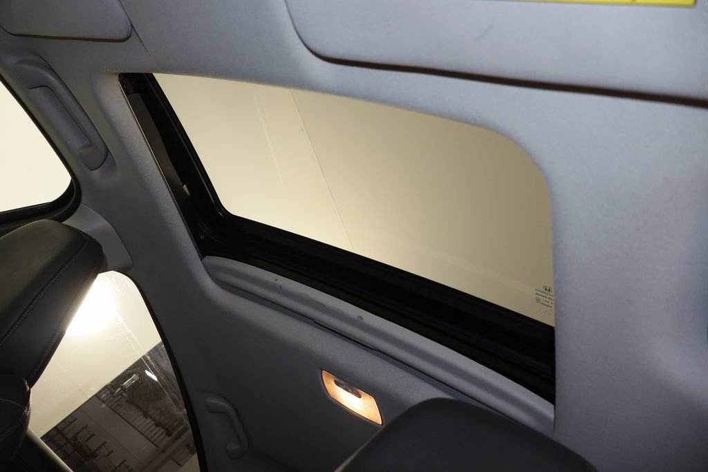 Used 2021 Honda HR-V EX-L image 24