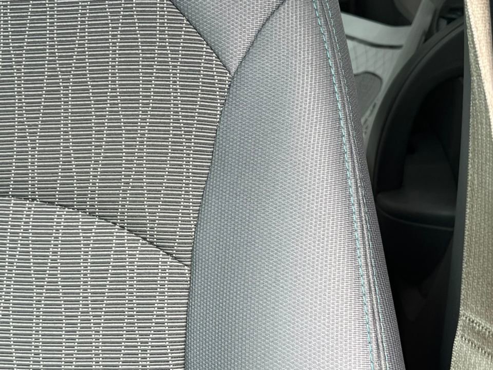 Used 2017 Chevrolet Traverse LS FWD image 12