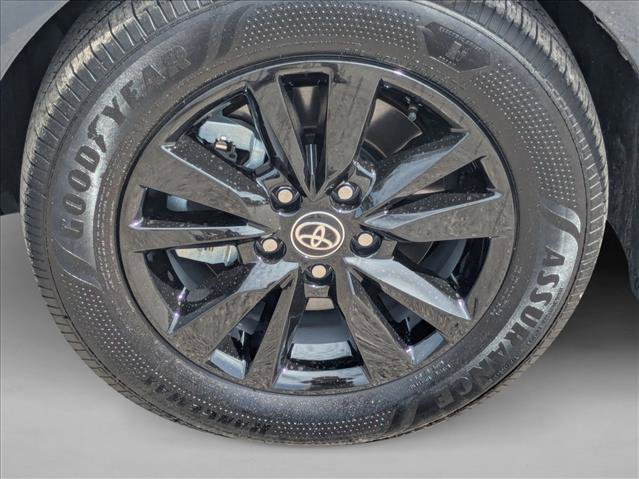 Used 2025 Toyota Camry LE FWD image 22