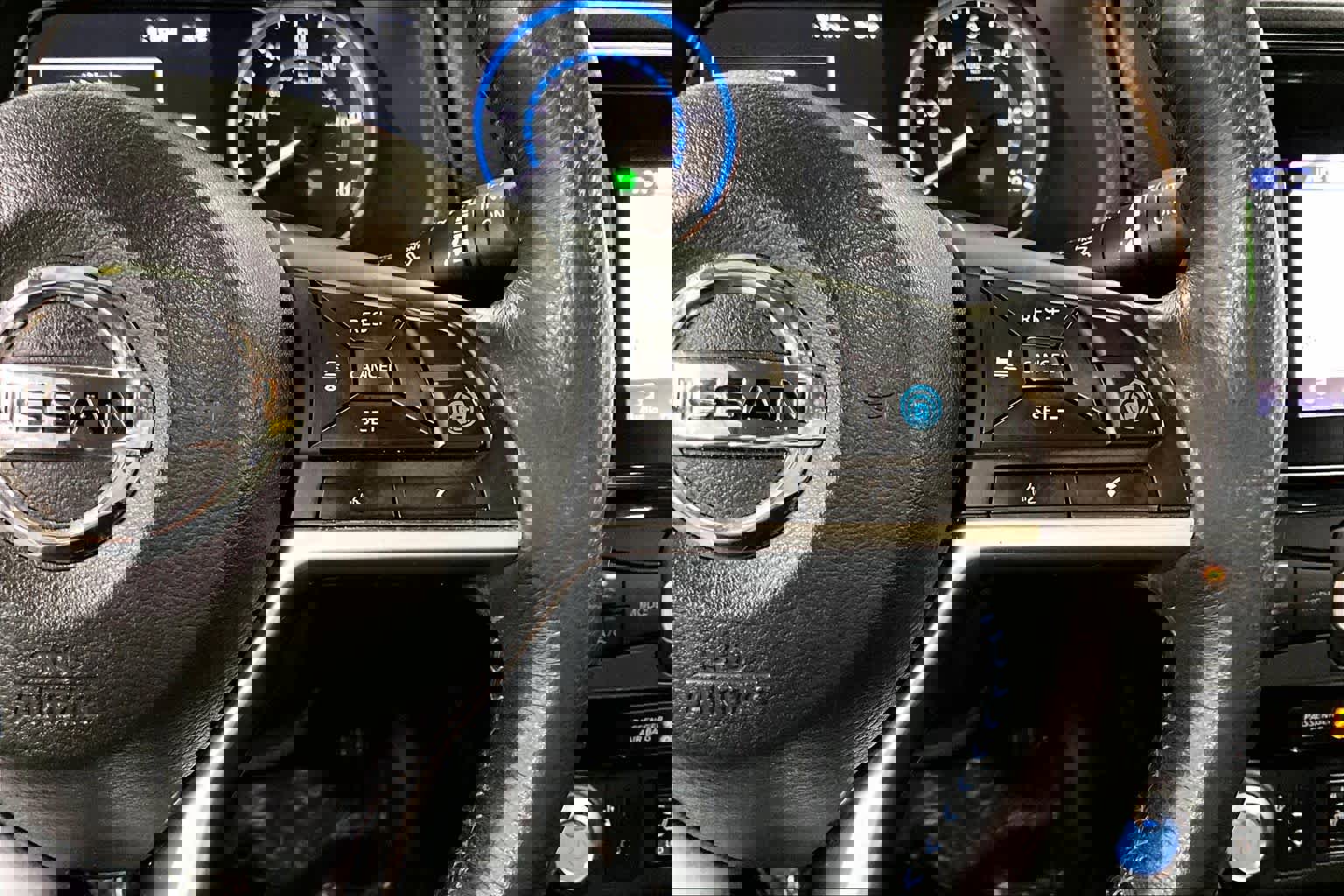 Used 2018 Nissan Leaf SL w/ SL Technology Package image 23