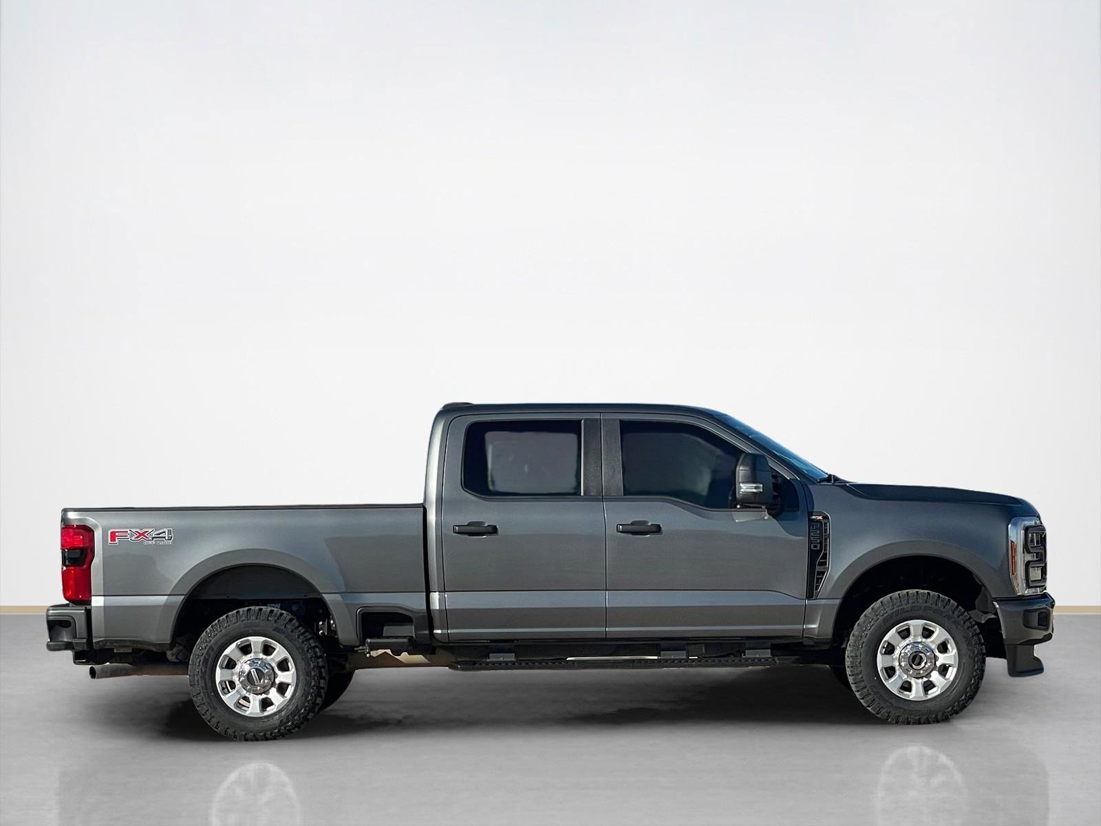 Used 2024 Ford F250 XL w/ STX Appearance Package image 8