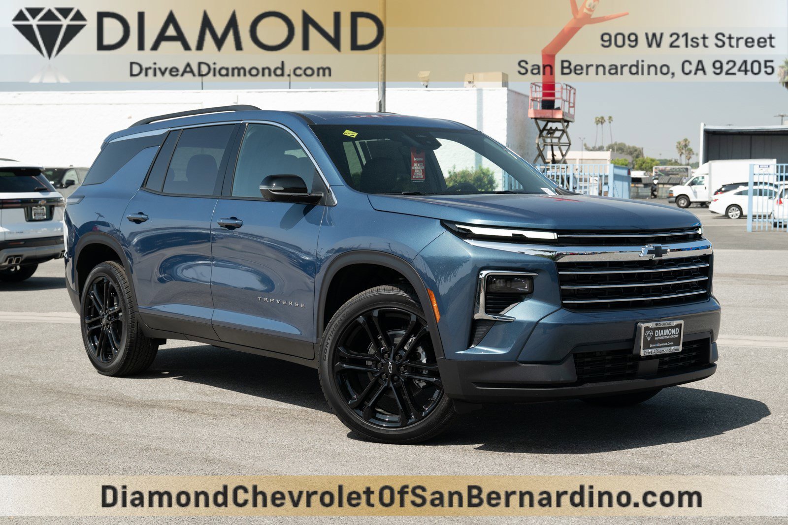 New 2026 Chevrolet Traverse LT w/ Driver Confidence Package image 1