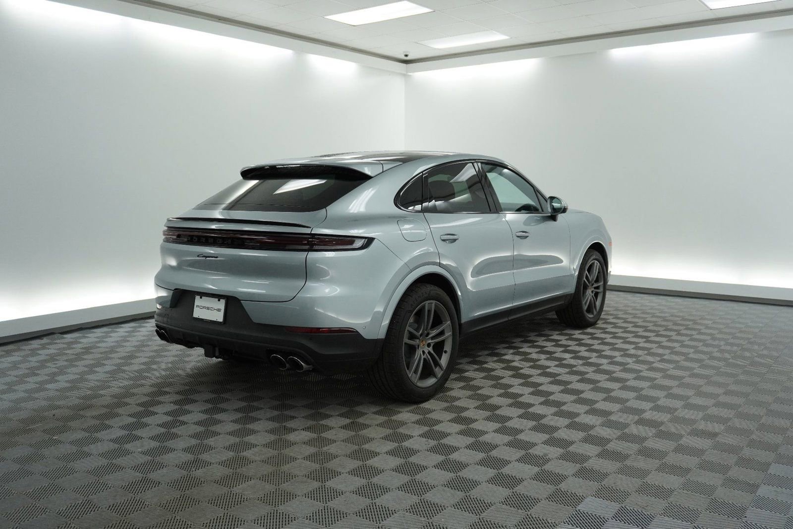 New 2026 Porsche Cayenne Coupe AWD/4WD image 6