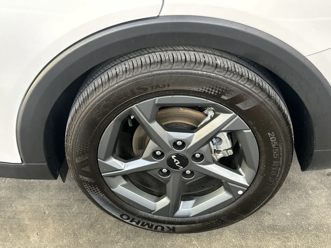 Used 2025 Kia K4 FWD image 11