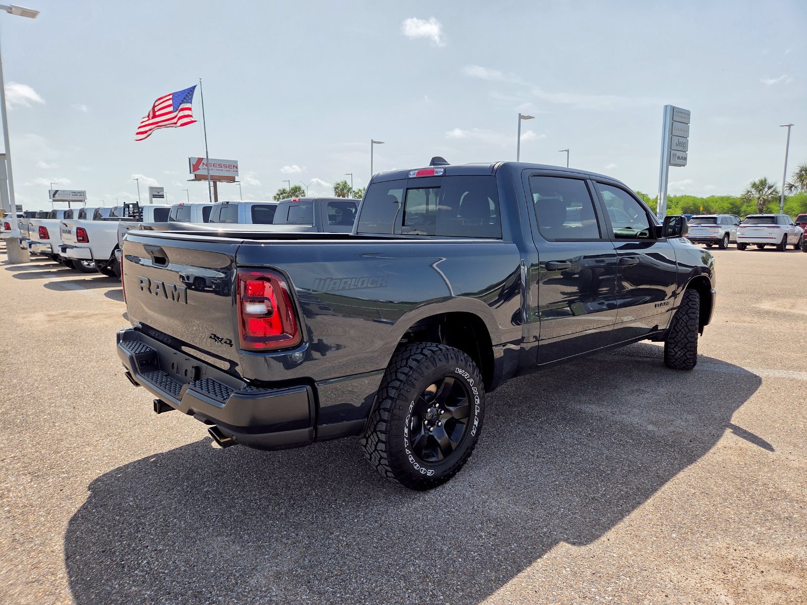 New 2026 RAM 1500 Warlock AWD/4WD image 7