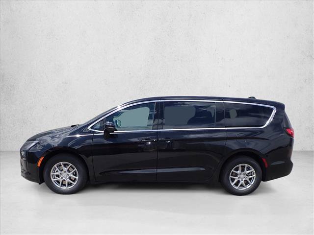 New 2027 Chrysler Pacifica Select FWD video 2