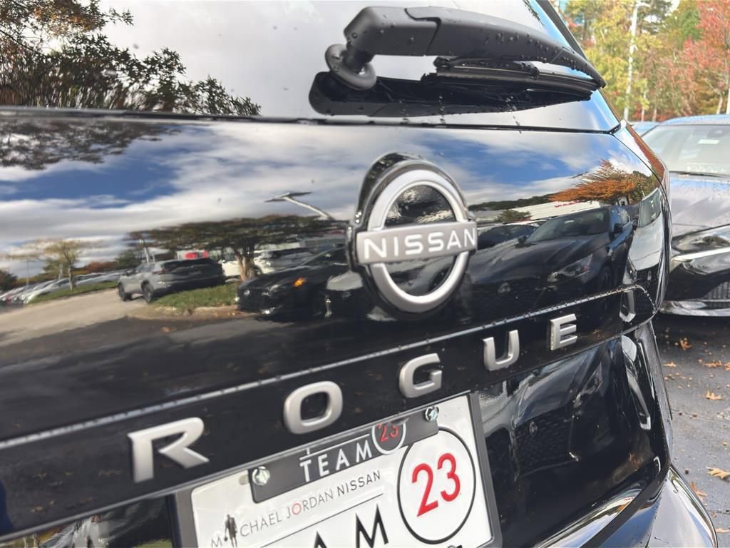 New 2026 Nissan Rogue SV image 14