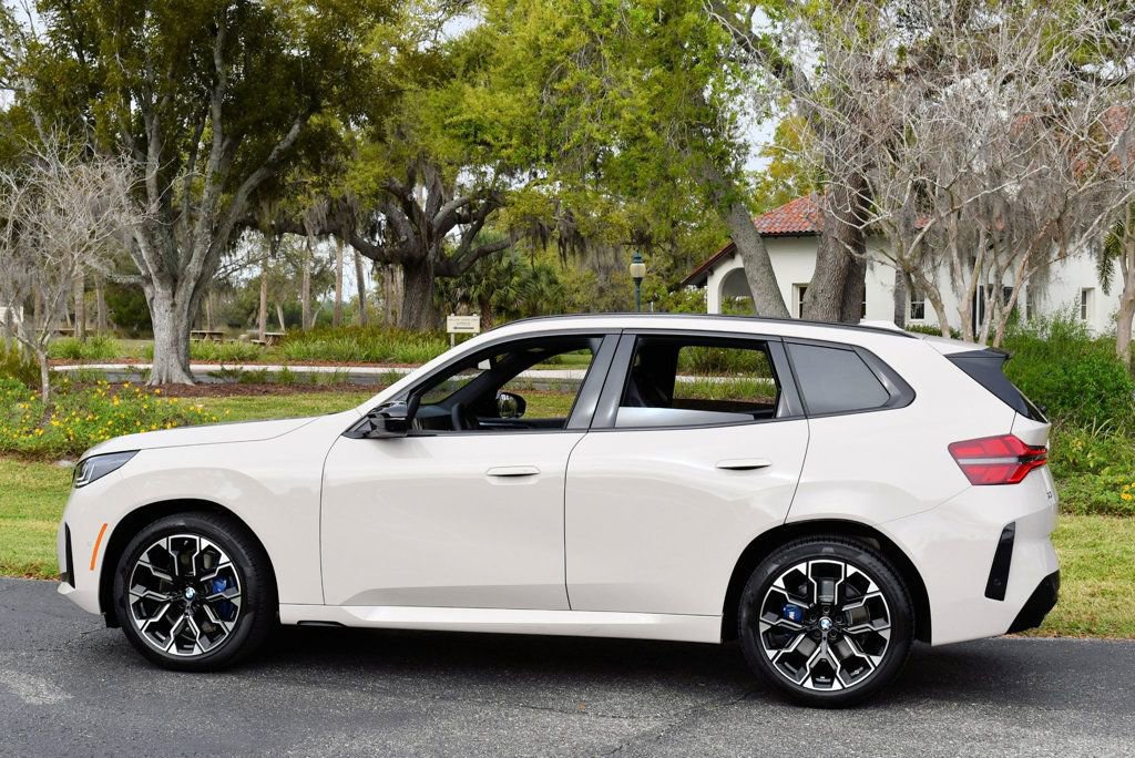 Used 2025 BMW X3 M50 w/ Premium Package image 4