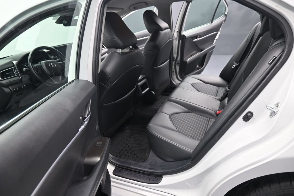 Used 2023 Toyota Camry SE FWD image 16