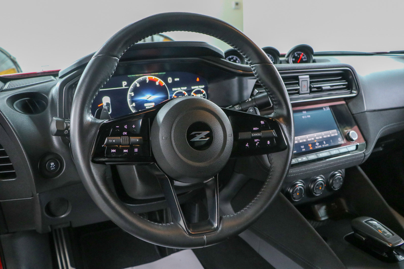 Used 2025 Nissan Z Sport w/ Floor Mat Package RWD image 12