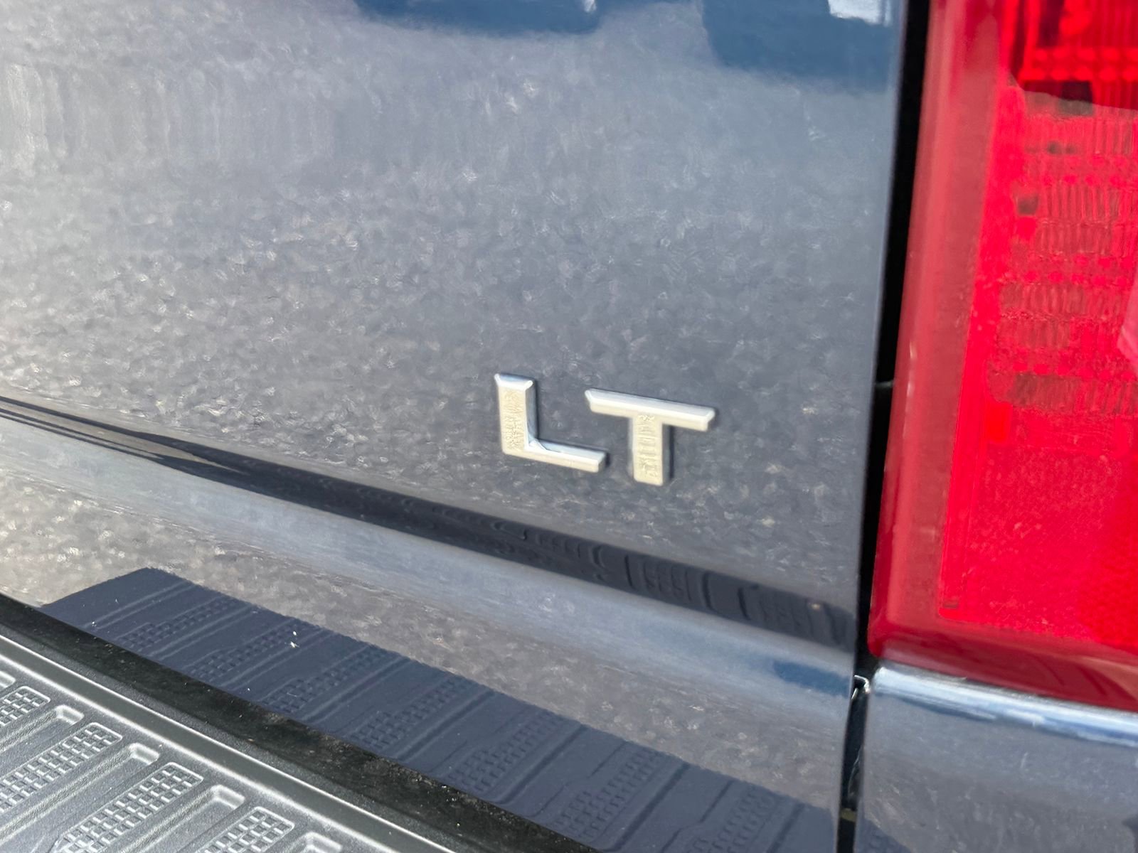 Certified 2022 Chevrolet Silverado 2500 LT w/ Convenience Package image 10