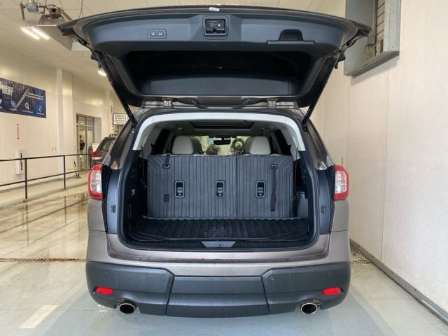 Used 2022 Subaru Ascent Limited w/ Technology Package image 7