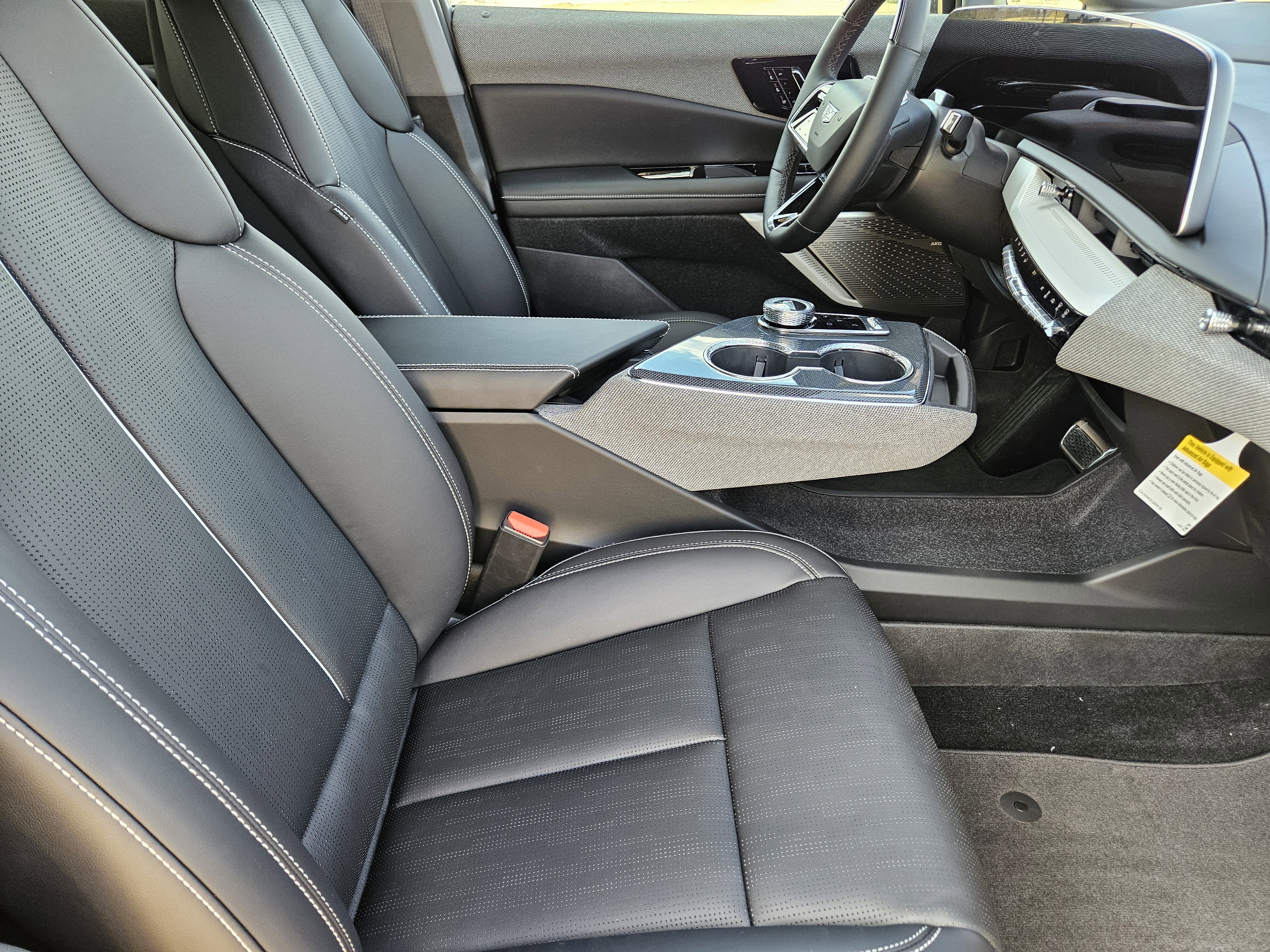 New 2026 Cadillac Optiq Sport 2 image 10