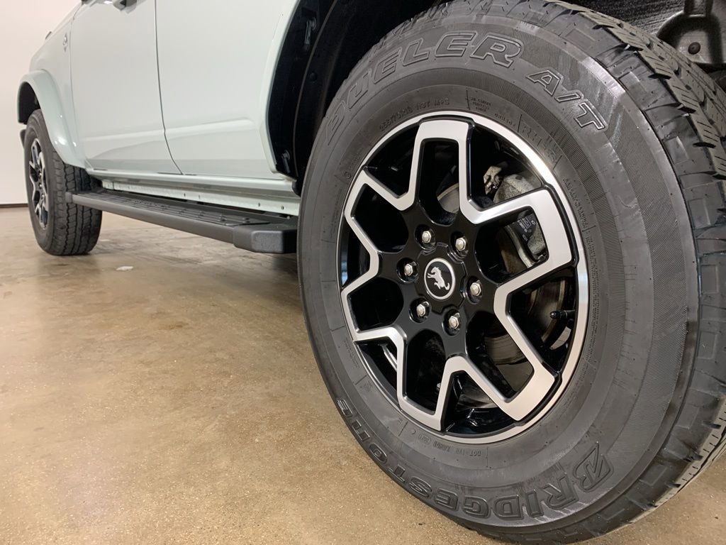 Used 2021 Ford Bronco Outer Banks image 14