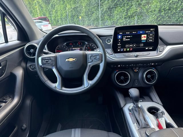 Used 2024 Chevrolet Blazer LT w/ Convenience Package FWD image 23