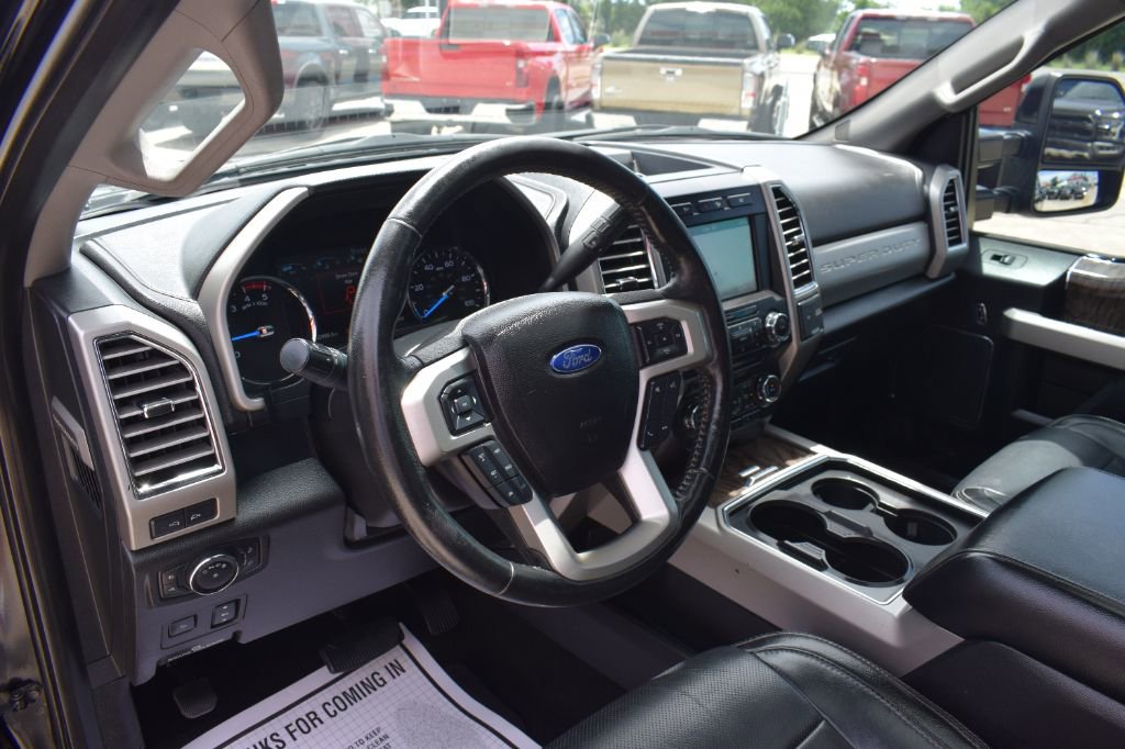 Used 2017 Ford F250 Lariat w/ Lariat Ultimate Package AWD/4WD image 7
