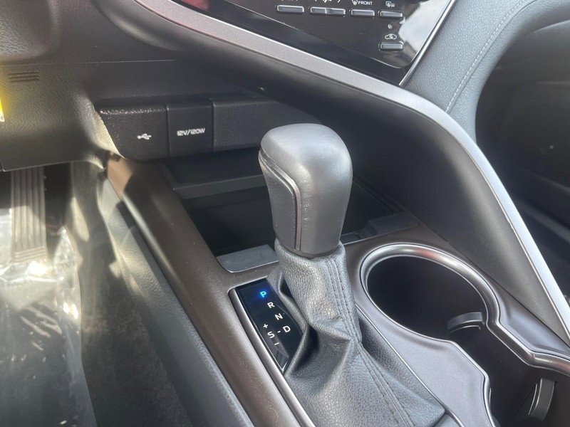 Used 2024 Toyota Camry SE image 23