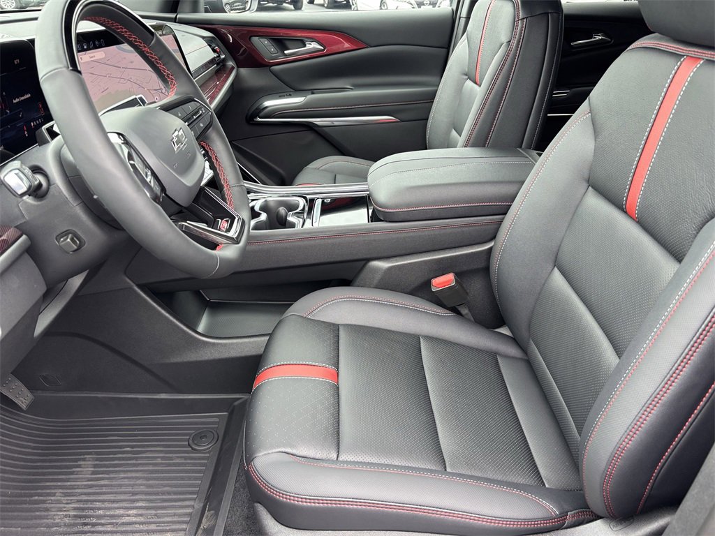 New 2026 Chevrolet Traverse RS w/ LPO, Floor Liner Package image 13