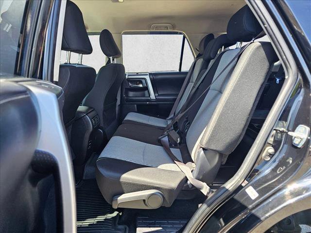 Used 2018 Toyota 4Runner SR5 AWD/4WD image 15