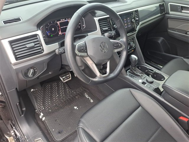 Used 2023 Volkswagen Atlas SEL R-Line image 14