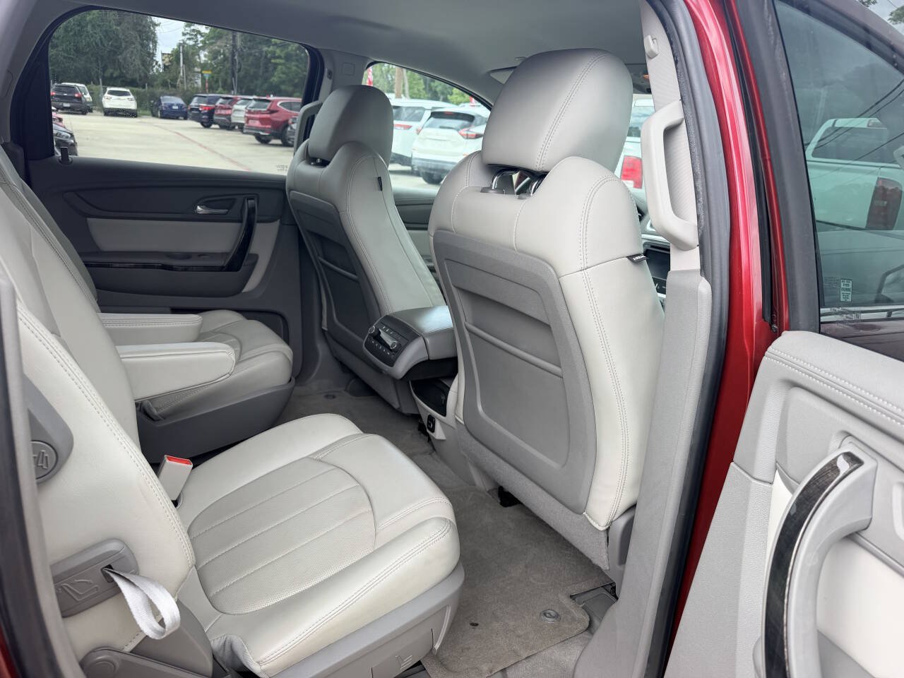 Used 2017 GMC Acadia Limited SLT FWD image 18