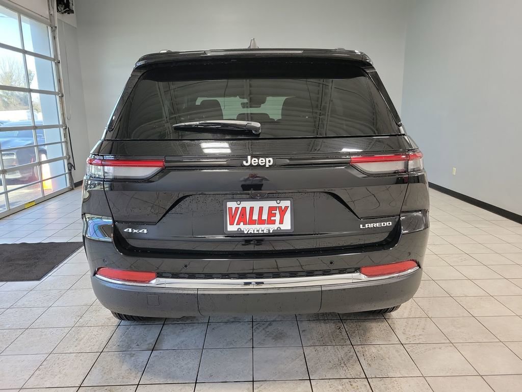 New 2026 Jeep Grand Cherokee Laredo X image 5