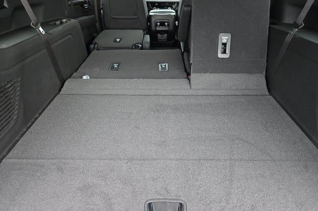 New 2026 Chevrolet Suburban Premier AWD/4WD image 18