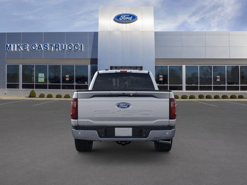 New 2025 Ford F150 XLT w/ Equipment Group 302A MID image 5