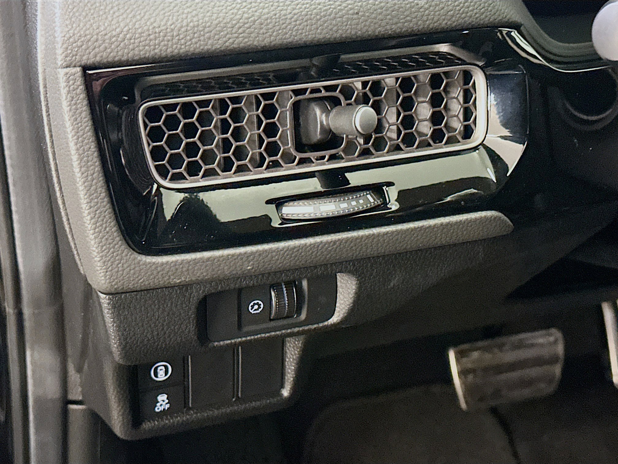 Used 2024 Honda Civic Sport image 17