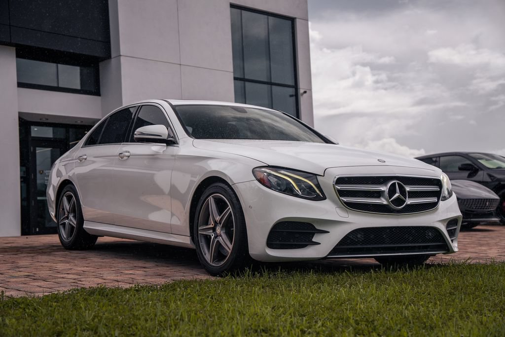 Used 2017 Mercedes-Benz E 300 4MATIC image 7