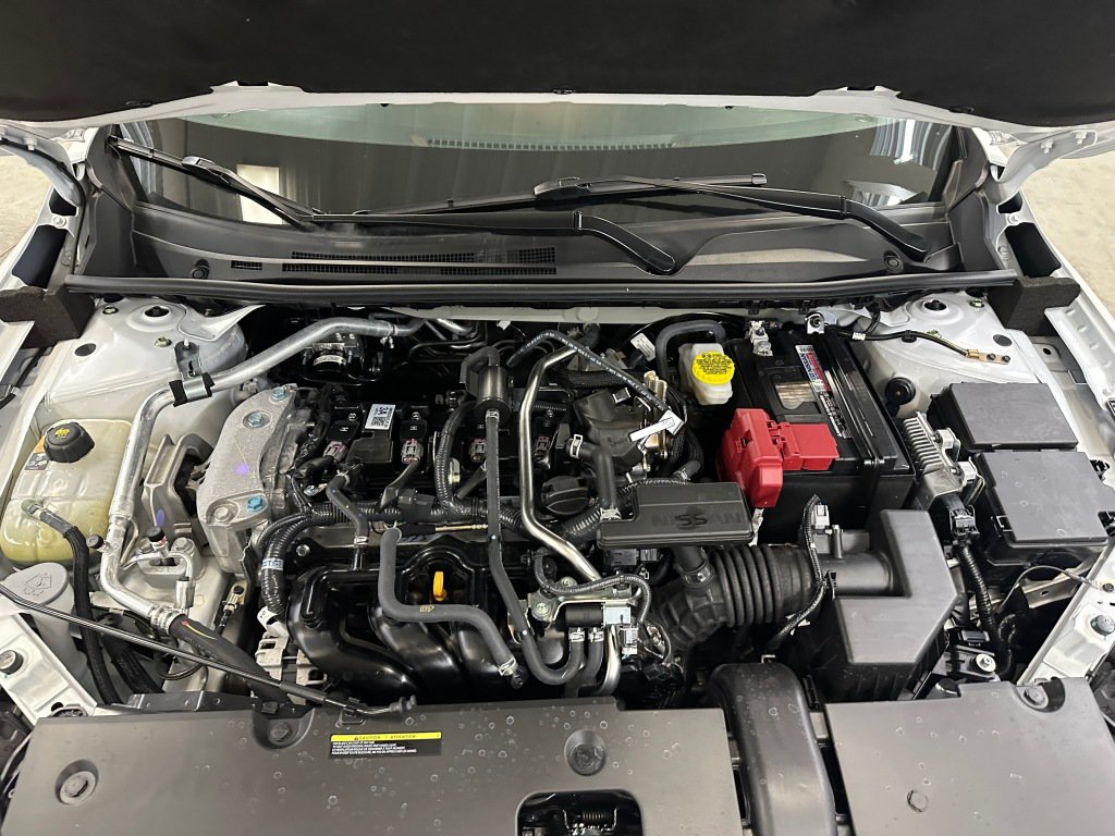 Used 2025 Nissan Sentra SR FWD image 35