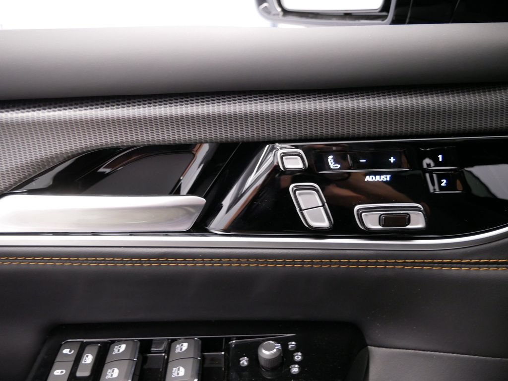 New 2026 Jeep Grand Wagoneer L Summit AWD/4WD image 20
