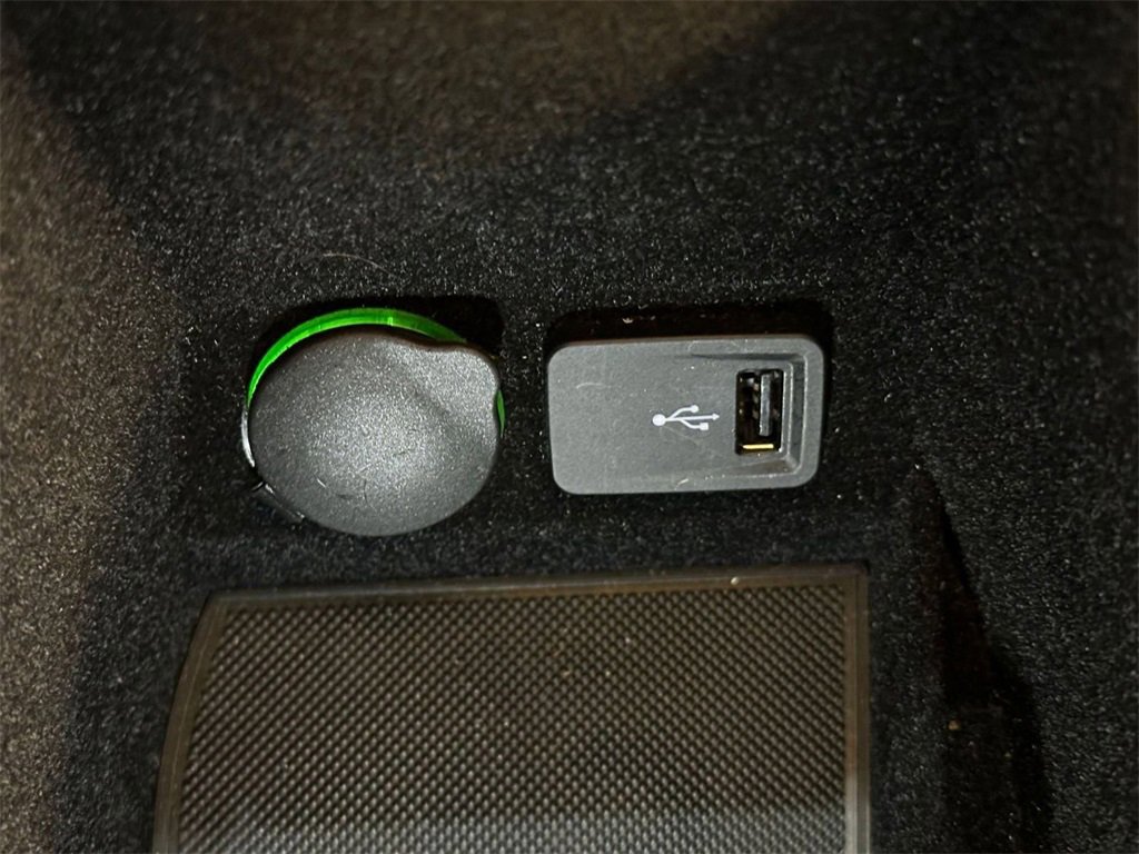 Used 2019 Ferrari Portofino image 25