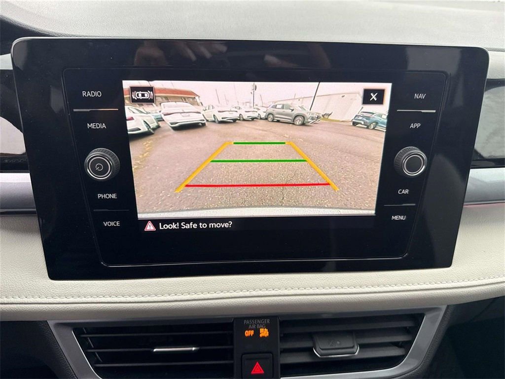 New 2026 Volkswagen Taos SEL image 22