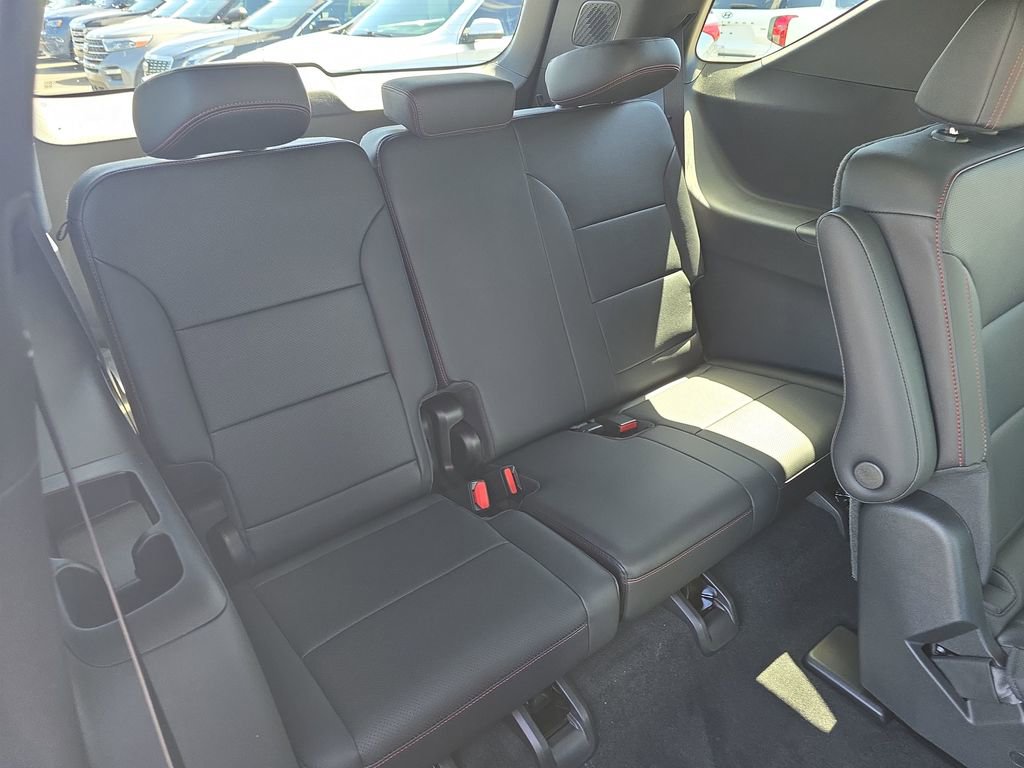 New 2026 Chevrolet Traverse Z71 w/ Driver Confidence Package AWD/4WD image 19