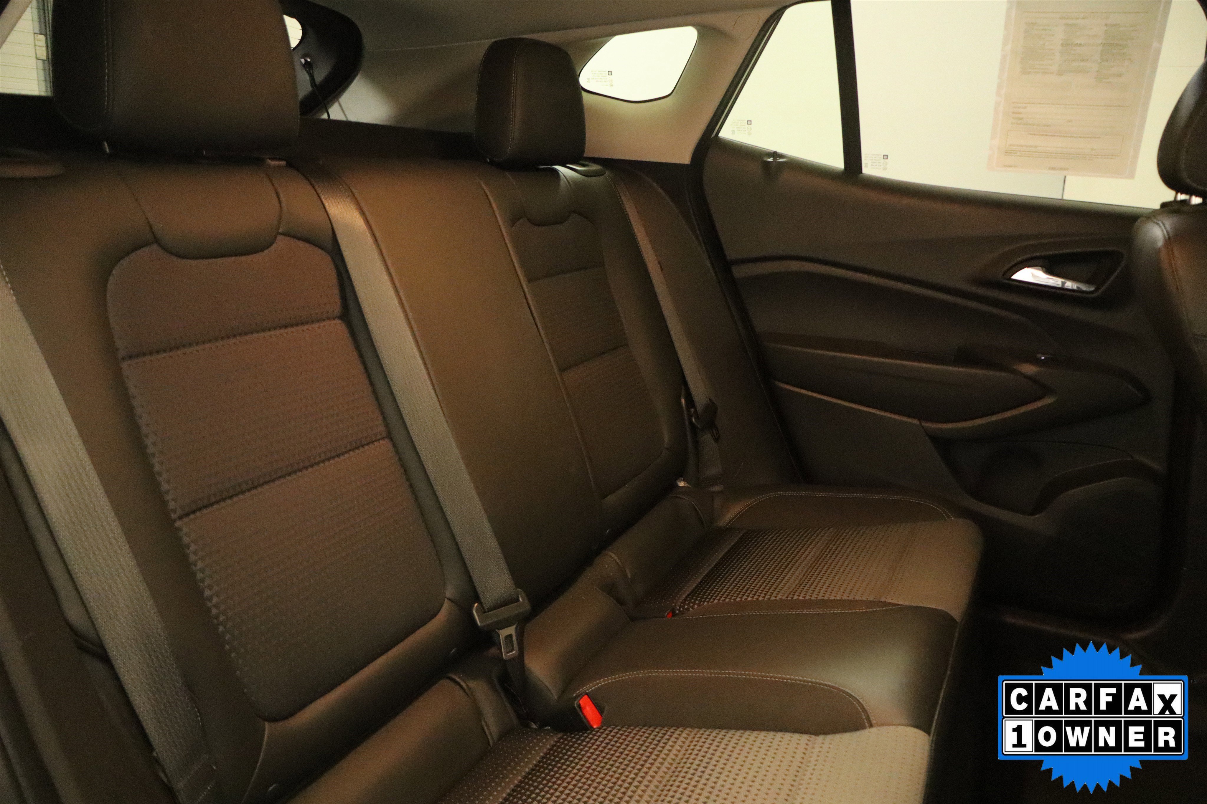 Used 2025 Chevrolet Trax LT FWD image 21