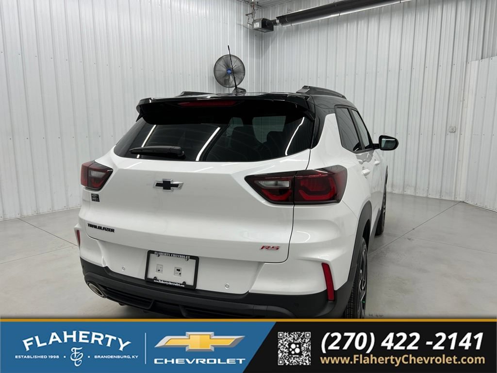 New 2026 Chevrolet TrailBlazer RS w/ Convenience Package FWD image 3