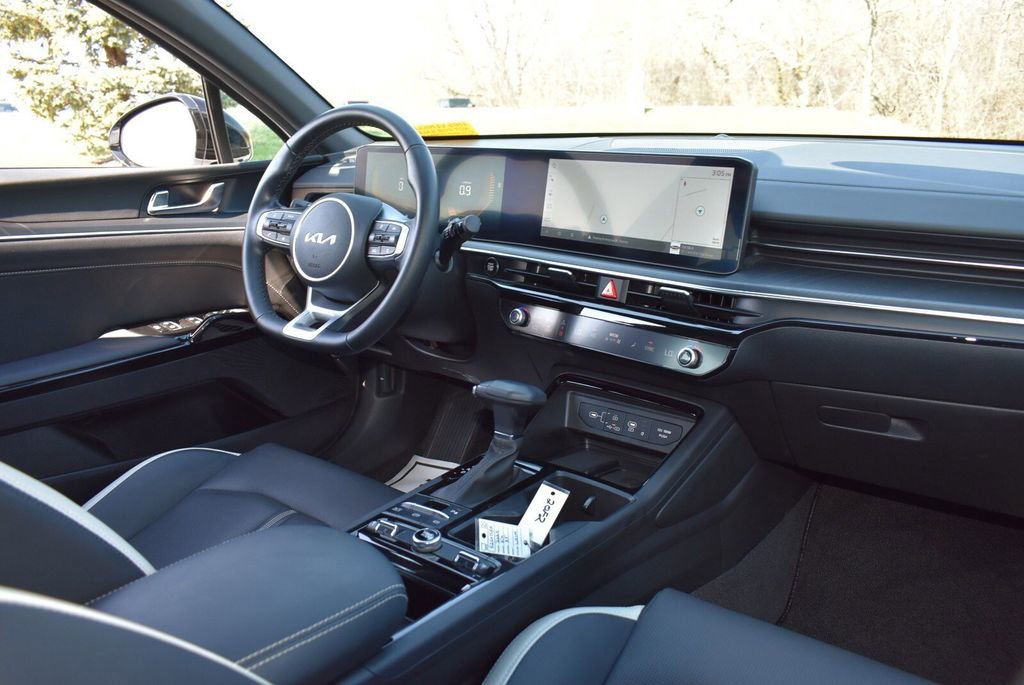 Used 2025 Kia K5 GT-Line FWD image 36
