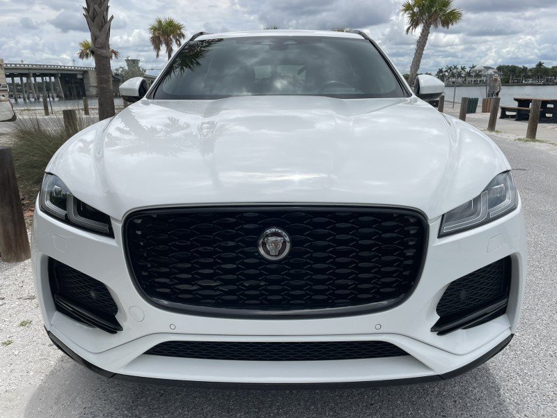 Used 2023 Jaguar F-PACE S AWD/4WD image 4