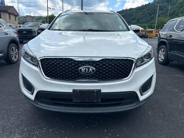 Used 2016 Kia Sorento FWD image 2