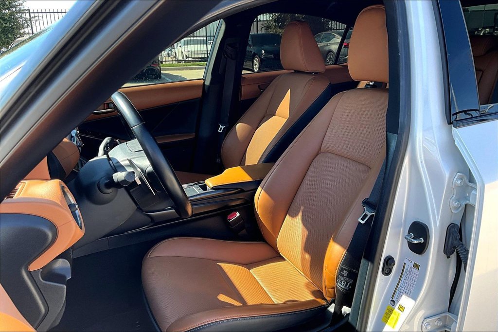 Used 2021 Lexus IS 300 w/ Accessory Package RWD image 28