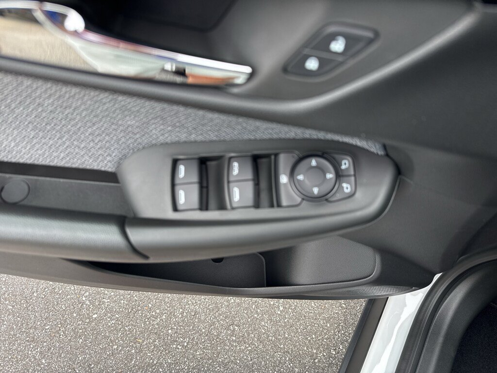 New 2026 Chevrolet TrailBlazer LS w/ LS Convenience Package FWD image 8