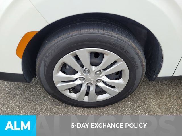 Used 2024 Kia Soul LX image 4