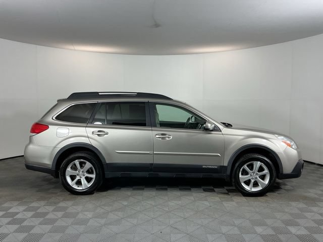 Used 2014 Subaru Outback 2.5i Limited w/ Moonroof Package AWD/4WD image 4