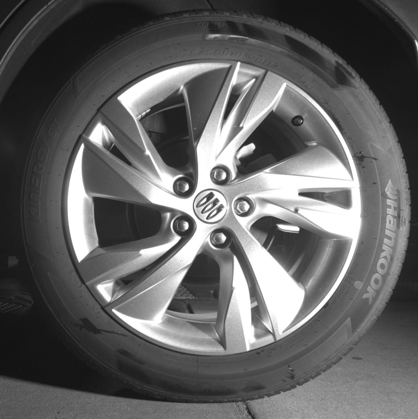 Used 2025 Buick Encore GX Preferred AWD/4WD image 16