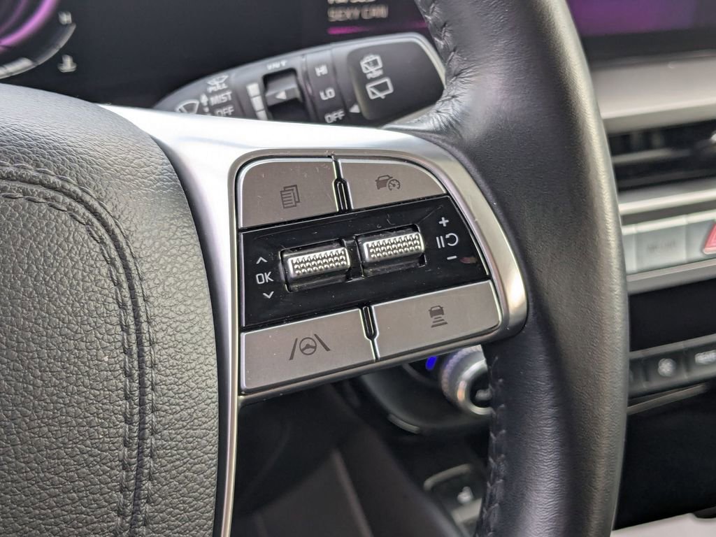 Used 2025 Kia Telluride S image 19