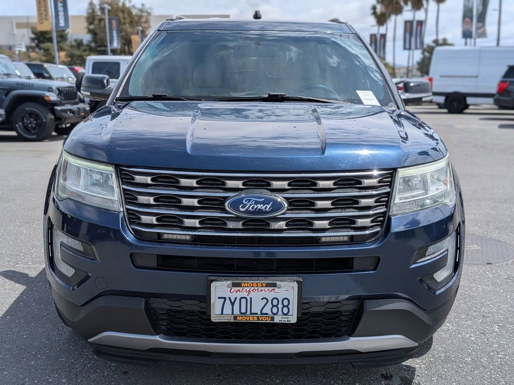 Used 2016 Ford Explorer XLT image 10