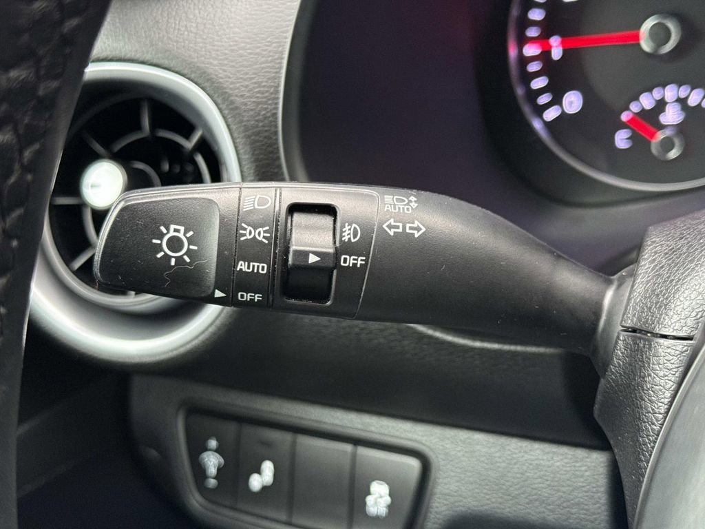 Used 2023 Kia Forte GT-Line w/ GT-Line Premium Package FWD image 11