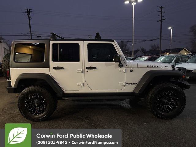 Used 2016 Jeep Wrangler Unlimited Rubicon w/ Connectivity Group image 4