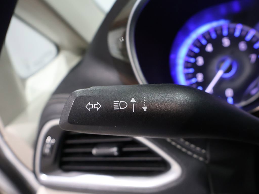 Certified 2023 Chrysler Pacifica Limited image 36